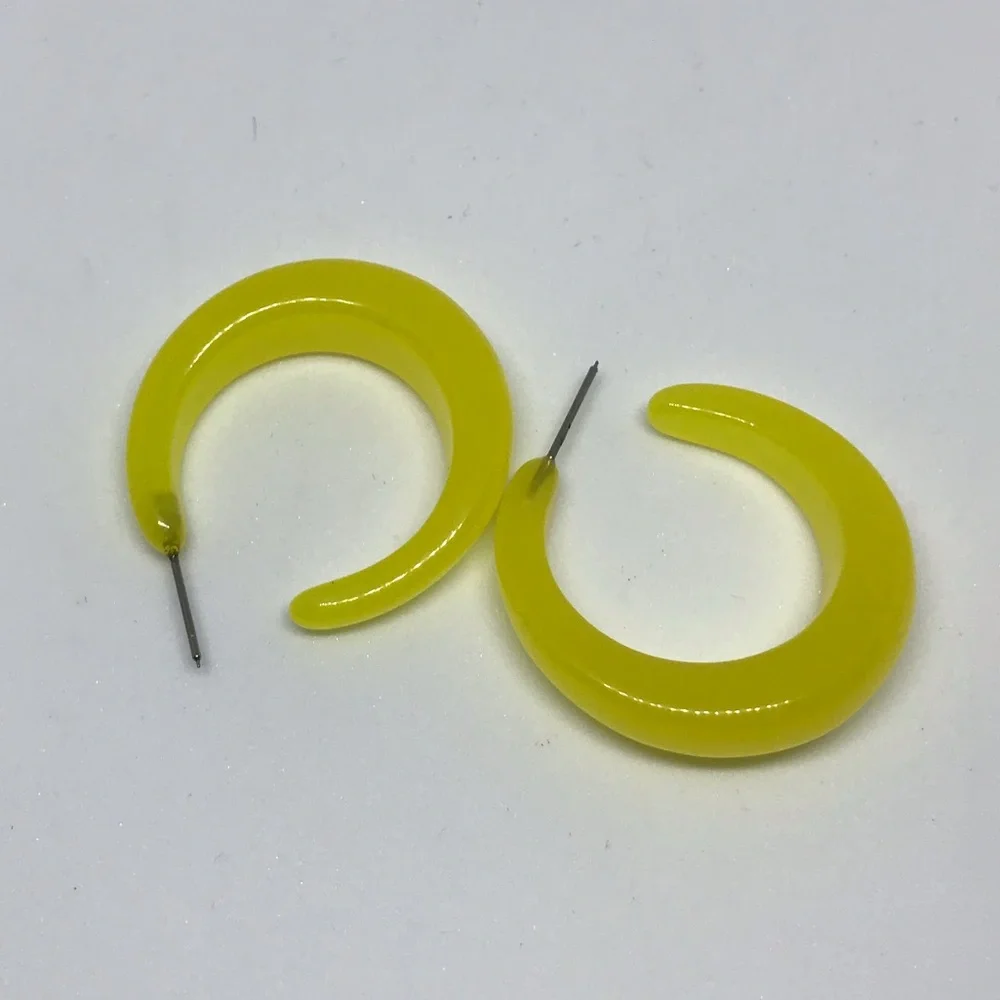 Yellow vintage Deadstock earrings